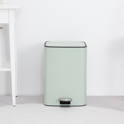 Soft Close 18L Pedal cuadrado de acero inoxidable contenedor de basura para oficina o sala de estar Impresión de logotipo de diseño sostenible permitido
